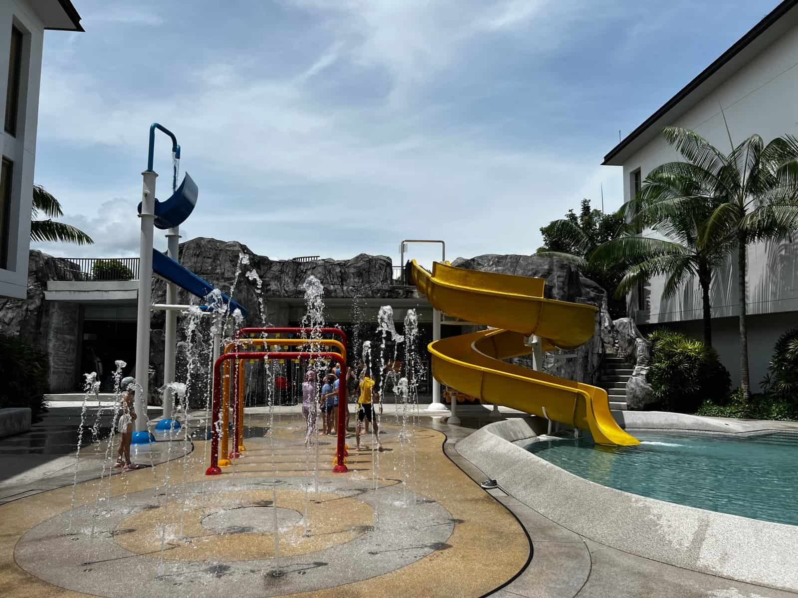 Pullman Khao Lak Resort – Kinderpool mit Rutsche