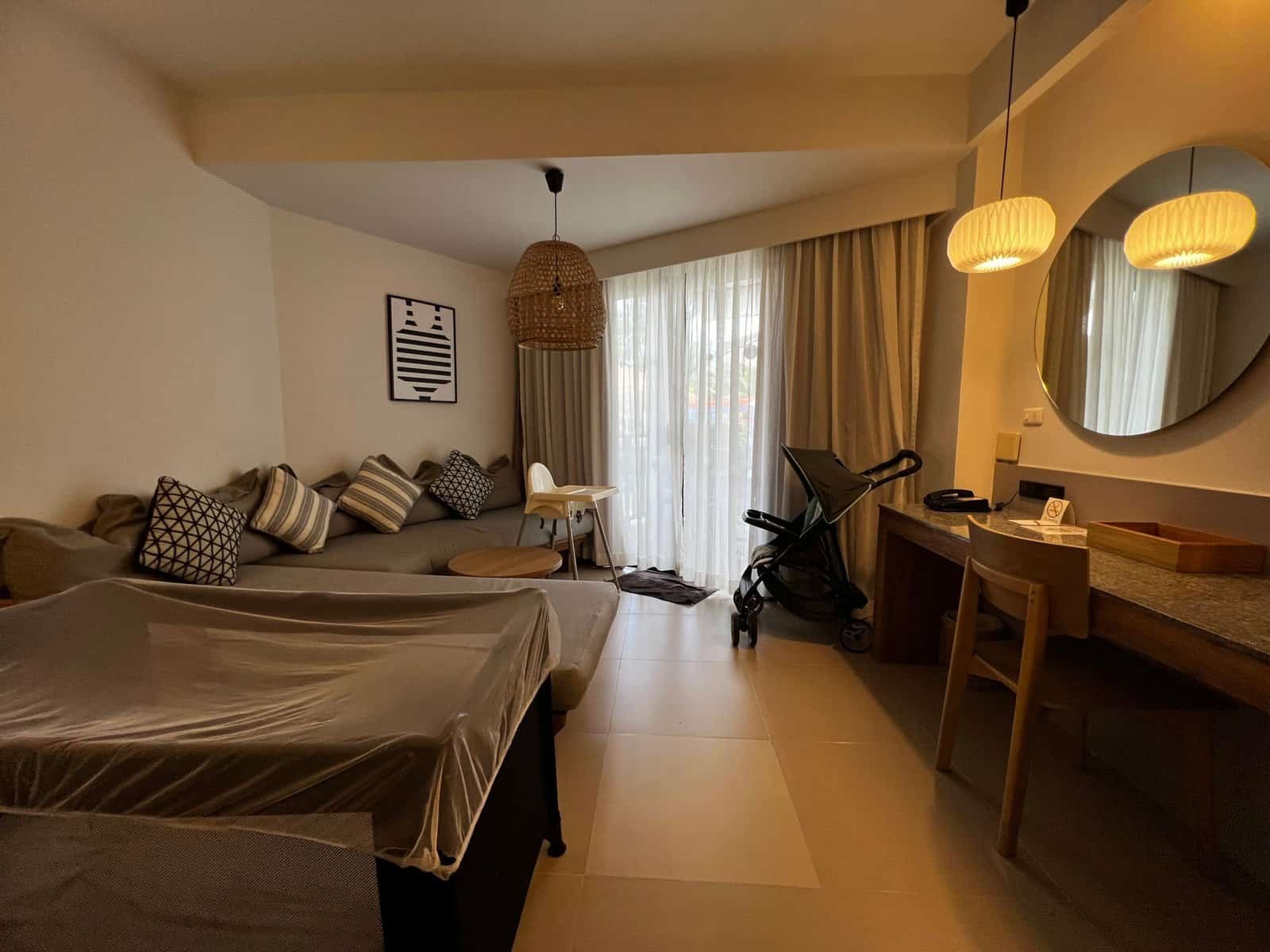 Happy Baby Studio – Sunwing Kamala Beach