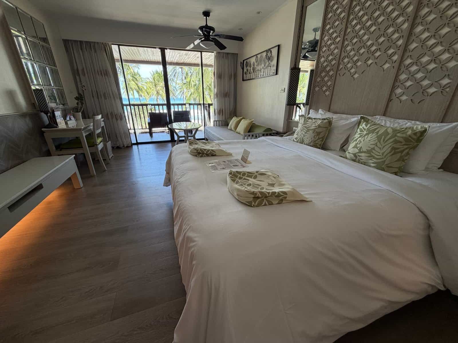 Junior Suite Thani Wing – Katathani Phuket
