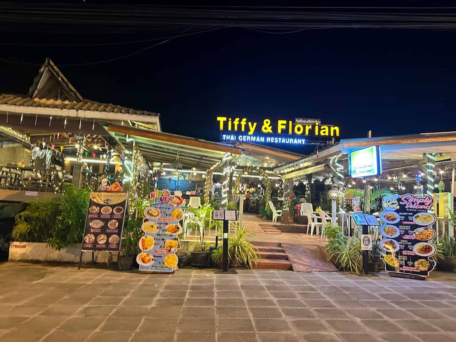 Tiffy und Florian Restaurant Khao Lak Center